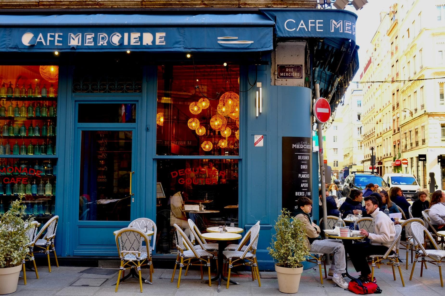 France on a Student Budget: How to Live and Travel Cheap While Studying Abroad